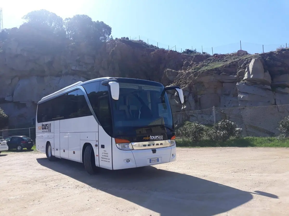 Setra 411 coach from the Redentours fleet, touring-coach configuration, 2018